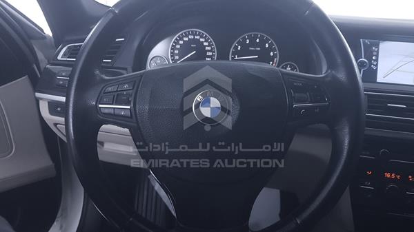 Photo 13 VIN: WBAKB81079CY51205 - BMW 750 