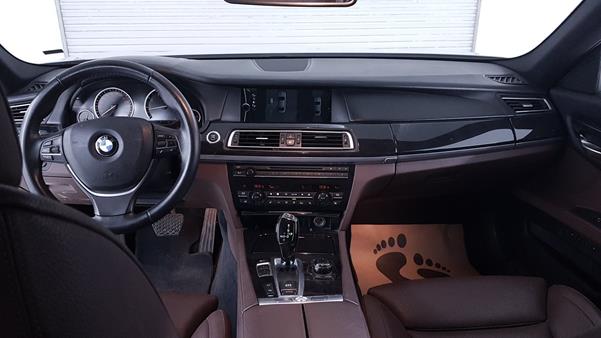 Photo 15 VIN: WBAKB8107BC345105 - BMW 750LI 