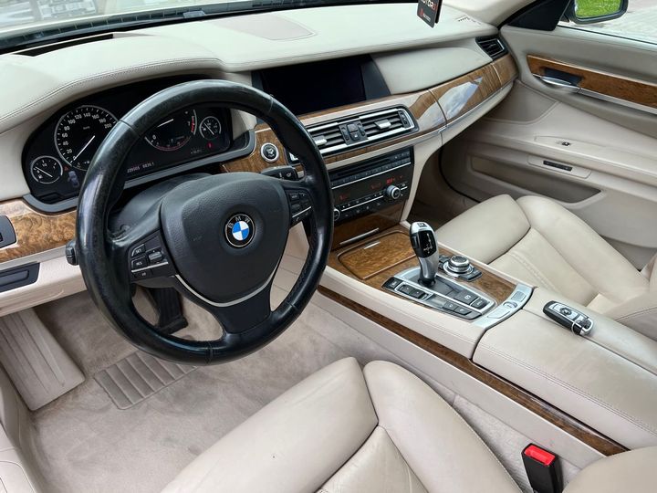 Photo 8 VIN: WBAKB81080CY50177 - BMW 7-SERIE 