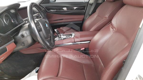 Photo 13 VIN: WBAKB8108CC346118 - BMW 750LI 