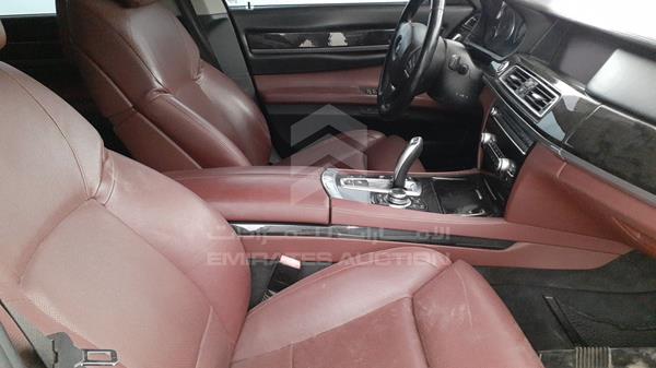 Photo 31 VIN: WBAKB8108CC346118 - BMW 750LI 