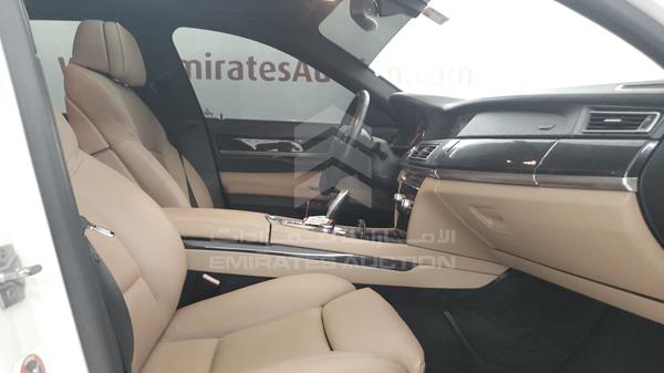 Photo 32 VIN: WBAKB8109BC344425 - BMW 750LI 