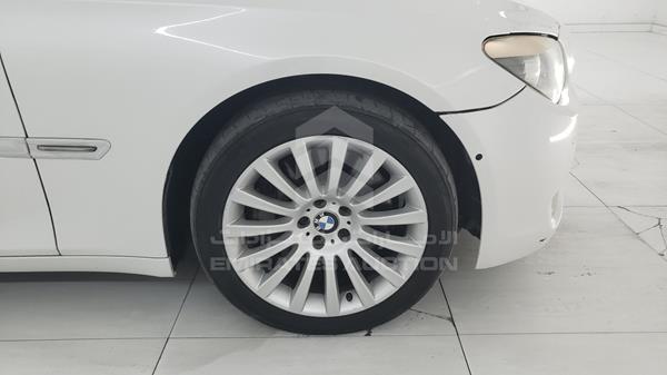 Photo 36 VIN: WBAKB8109BC344425 - BMW 750LI 