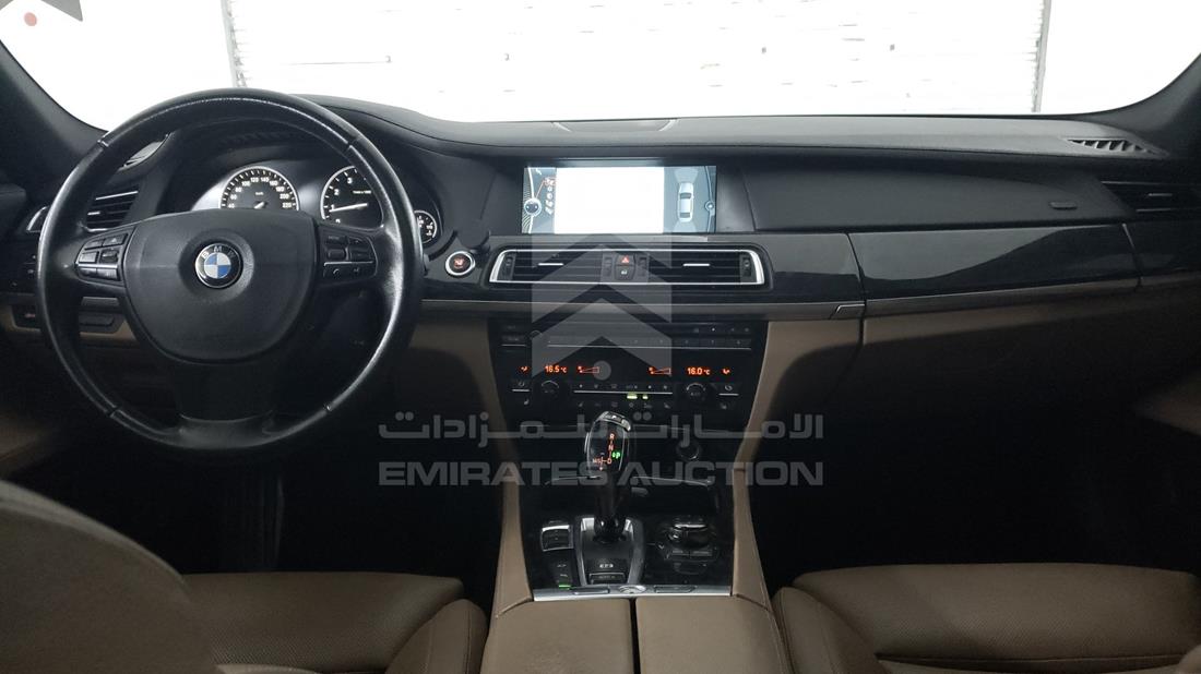 Photo 20 VIN: WBAKB8109BC344974 - BMW 750LI 