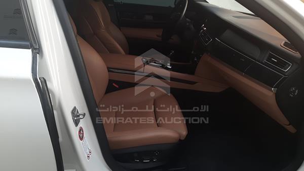 Photo 29 VIN: WBAKB8109BC344988 - BMW 750LI 