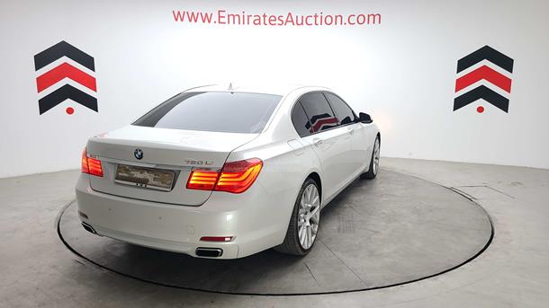 Photo 13 VIN: WBAKB8109BC344988 - BMW 750LI 