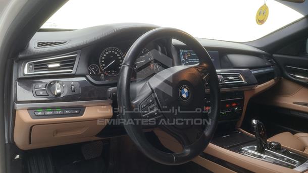 Photo 18 VIN: WBAKB8109BC344988 - BMW 750LI 