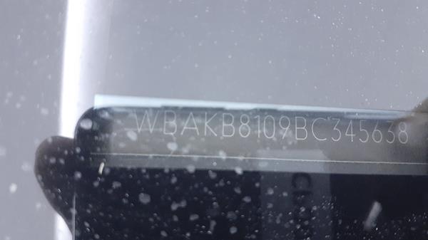 Photo 2 VIN: WBAKB8109BC345638 - BMW 750 