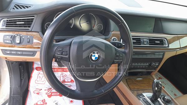 Photo 14 VIN: WBAKB8109CC347259 - BMW 750LI 