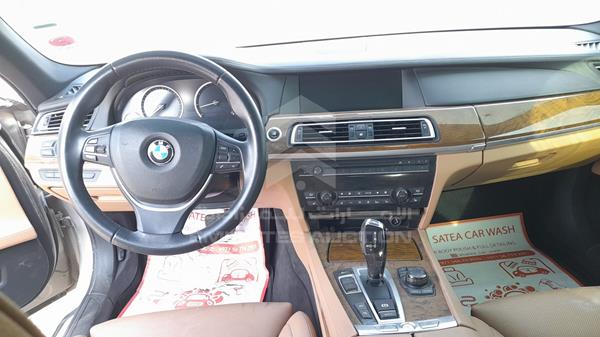 Photo 16 VIN: WBAKB8109CC347259 - BMW 750LI 