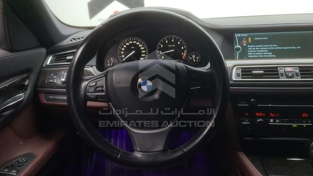 Photo 20 VIN: WBAKB8109CC347455 - BMW 750LI 