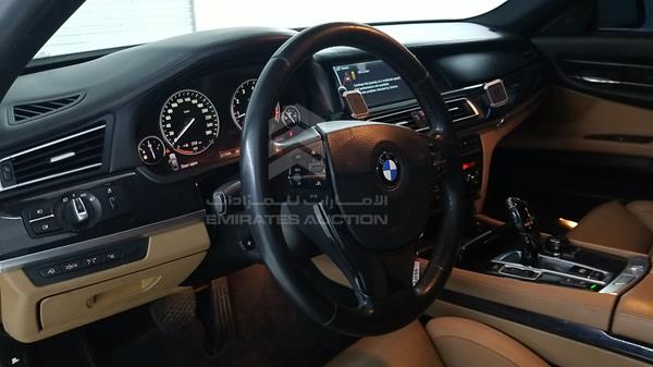 Photo 11 VIN: WBAKB810XBC344028 - BMW 750LI 