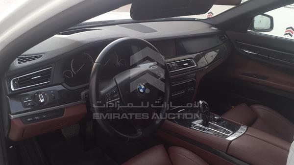 Photo 15 VIN: WBAKB810XBC345423 - BMW 750LI 