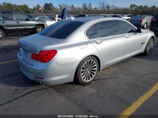 Photo 3 VIN: WBAKB8C50BC852081 - BMW 750LI 