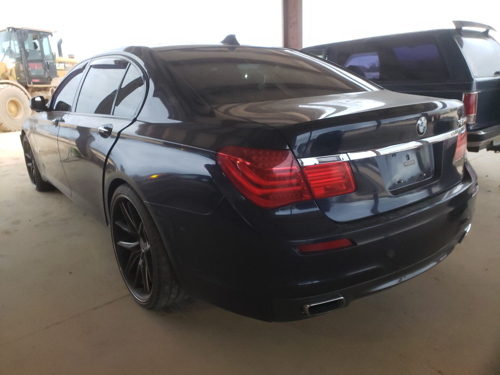 Photo 2 VIN: WBAKB8C50CC963148 - BMW 750 LI 