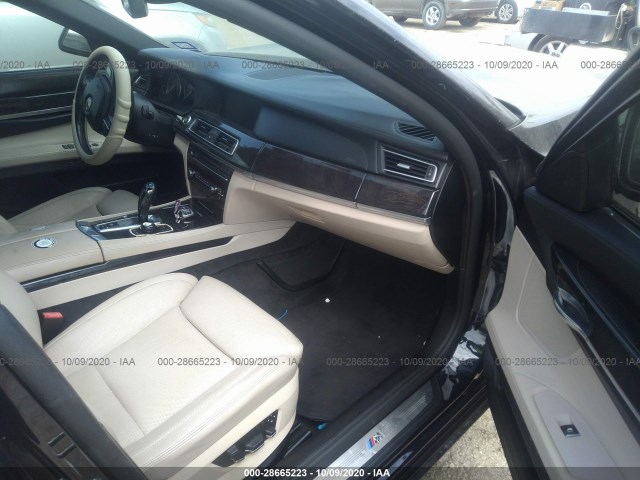 Photo 4 VIN: WBAKB8C51BCY64658 - BMW 7 