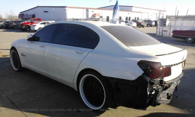 Photo 2 VIN: WBAKB8C52BCY64913 - BMW 750I 