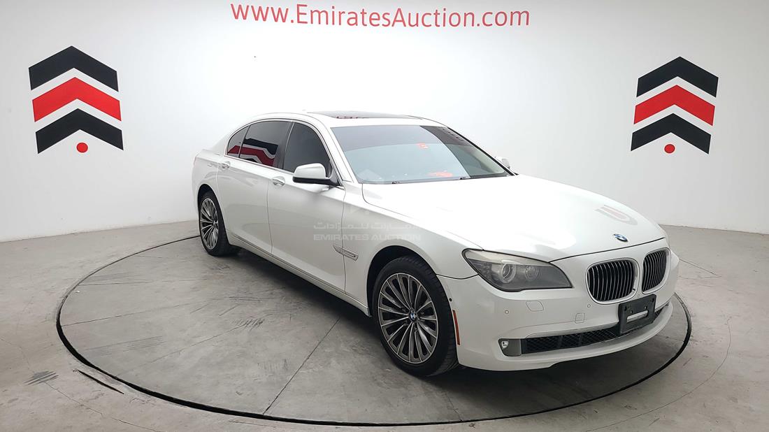 Photo 18 VIN: WBAKB8C53BC852026 - BMW 750 