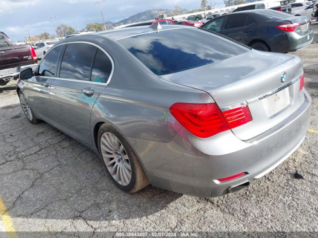 Photo 2 VIN: WBAKB8C53CC962611 - BMW 750LI 