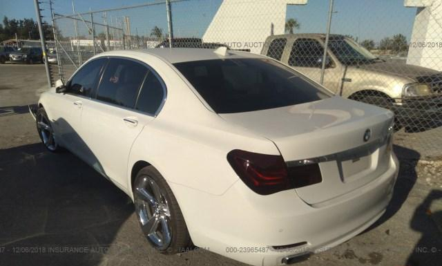 Photo 2 VIN: WBAKB8C54ACY63504 - BMW 750I 