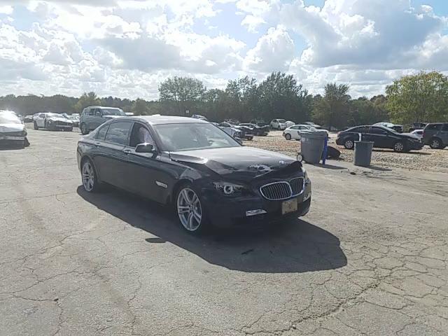 Photo 10 VIN: WBAKB8C55ACY62782 - BMW 750 LI 