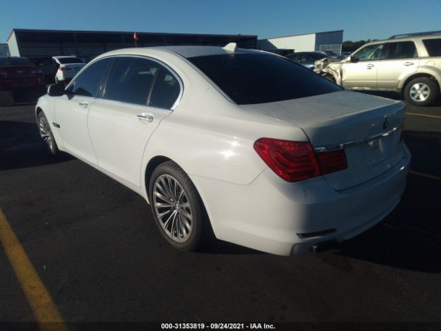 Photo 2 VIN: WBAKB8C55BCY64730 - BMW 7 