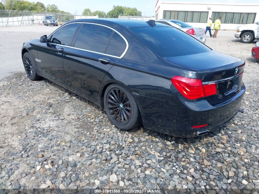 Photo 2 VIN: WBAKB8C55BCY66431 - BMW 7ER 