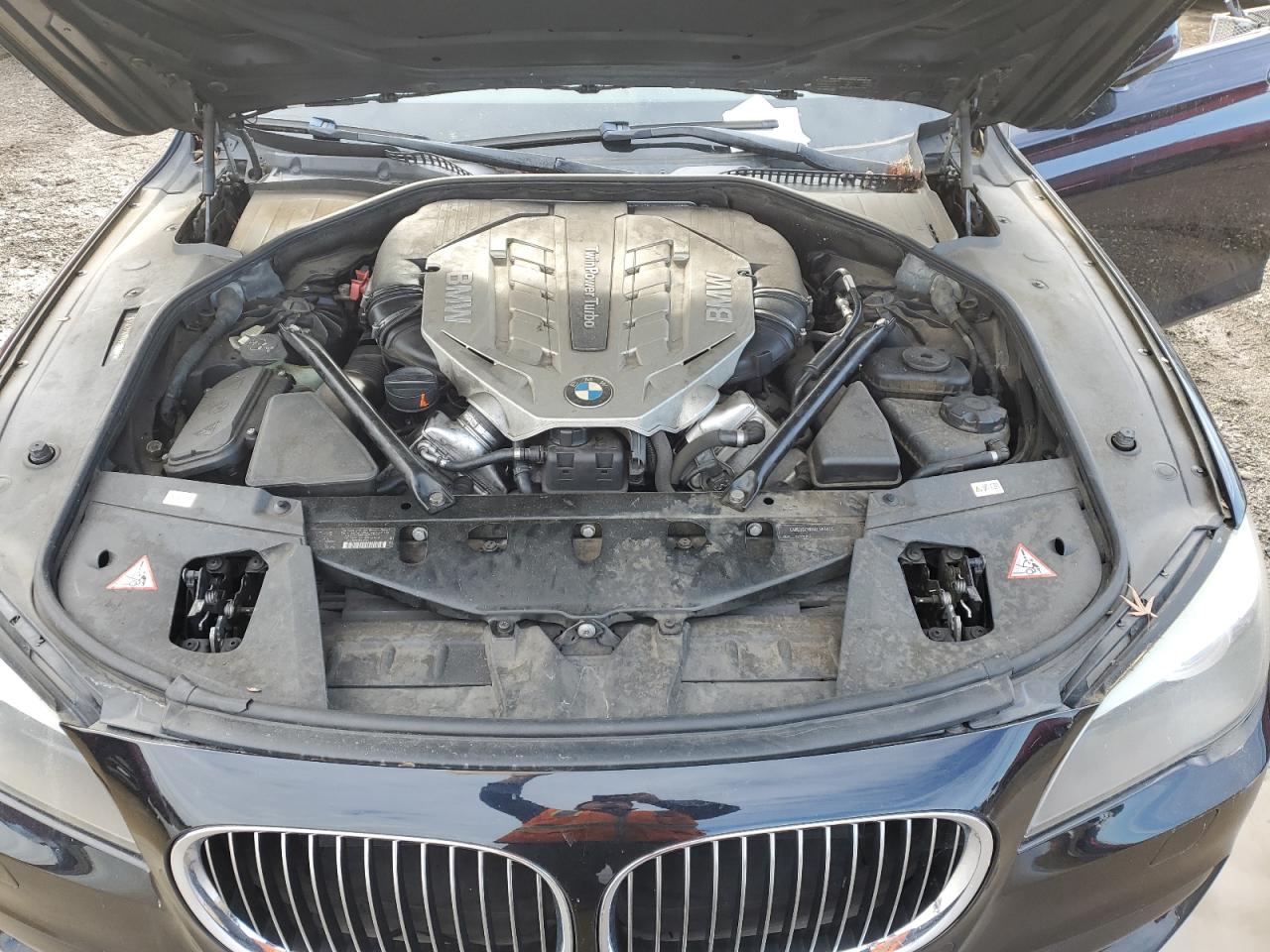 Photo 10 VIN: WBAKB8C56BC852179 - BMW 7ER 