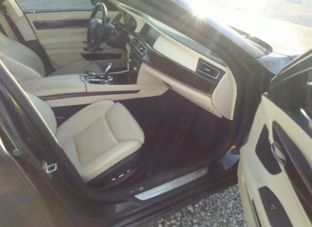 Photo 4 VIN: WBAKB8C57CDX20852 - BMW 7 SERIES 