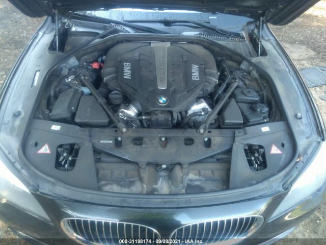 Photo 9 VIN: WBAKB8C58CC963883 - BMW 7 