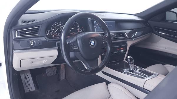 Photo 11 VIN: WBAKB8C59BCY64469 - BMW 750 