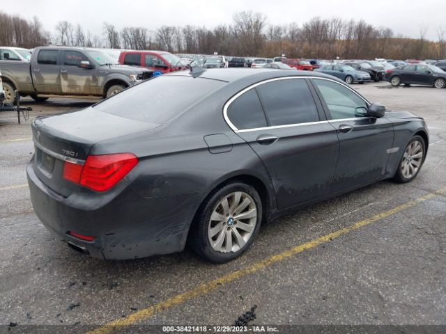 Photo 3 VIN: WBAKC6C50BC394222 - BMW 750I 