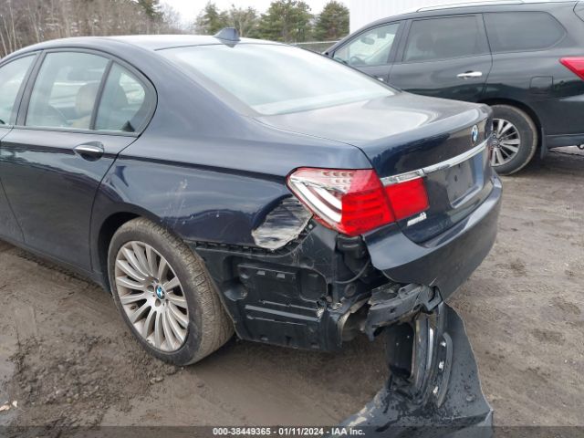 Photo 5 VIN: WBAKC6C51CC396420 - BMW 750I 