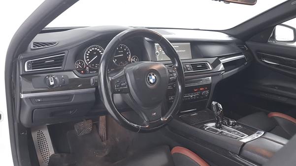 Photo 11 VIN: WBAKC6C51CDX99517 - BMW 750 