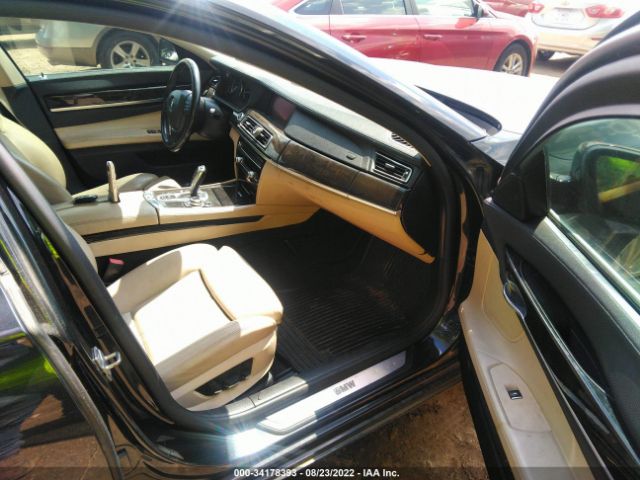 Photo 4 VIN: WBAKC6C52CC395857 - BMW 7 SERIES 