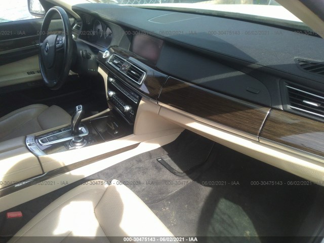 Photo 4 VIN: WBAKC6C55ACL67760 - BMW 7 