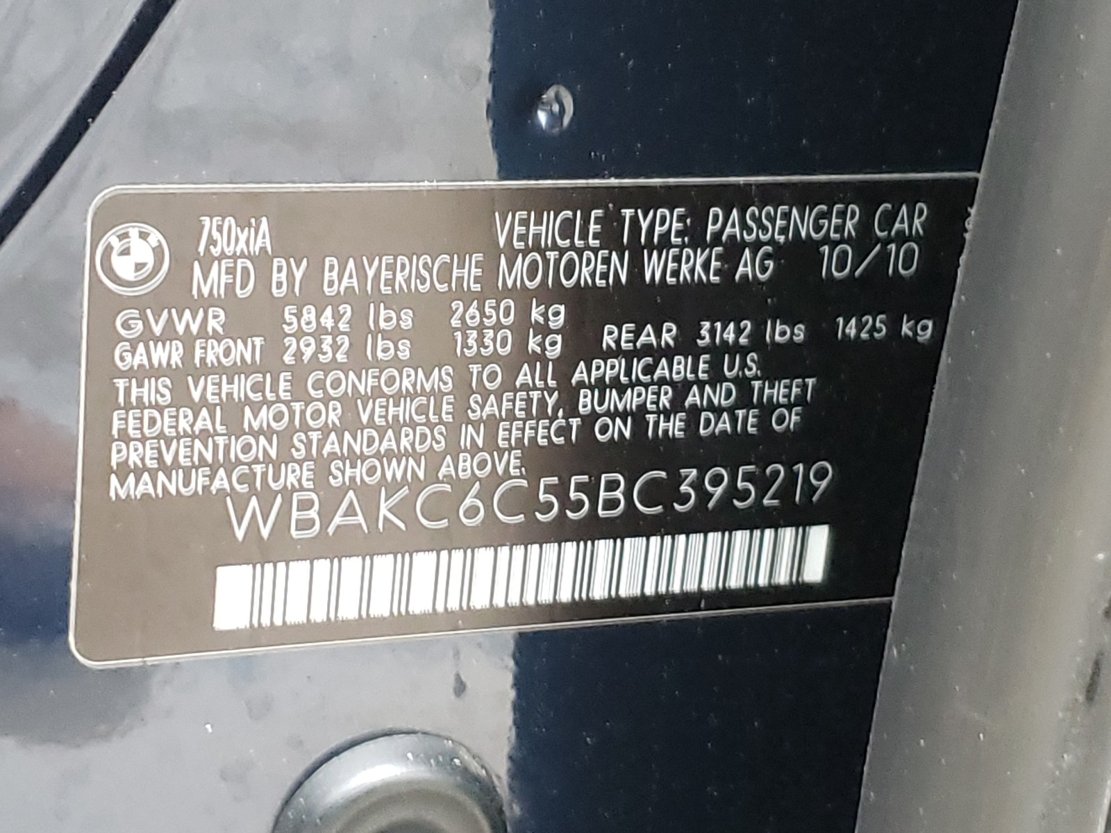 Photo 9 VIN: WBAKC6C55BC395219 - BMW 750 I 