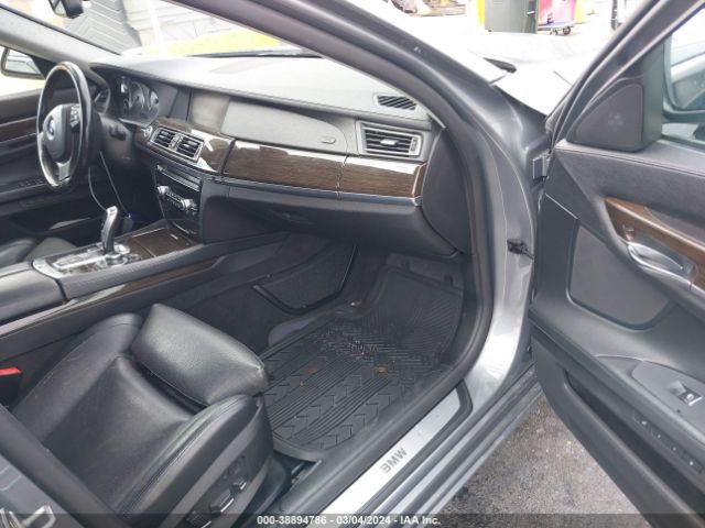 Photo 4 VIN: WBAKC6C55CC396677 - BMW 750I 