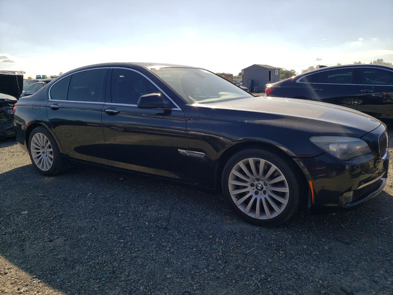 Photo 3 VIN: WBAKC6C57BC394668 - BMW 7ER 