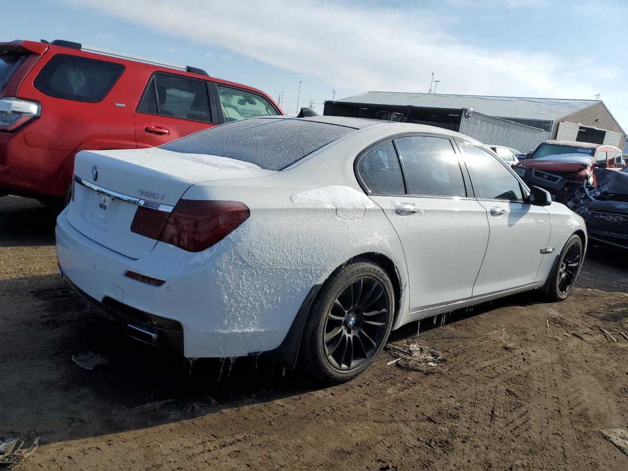 Photo 2 VIN: WBAKC6C5XCC396061 - BMW 750 XI 