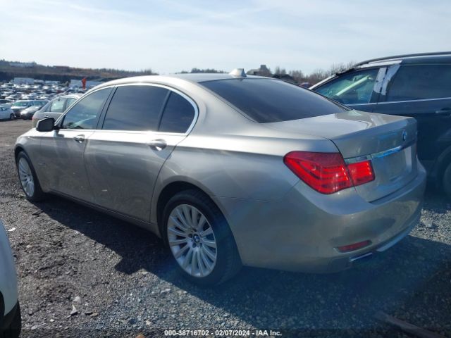 Photo 2 VIN: WBAKC8C50BC432382 - BMW 750LI 