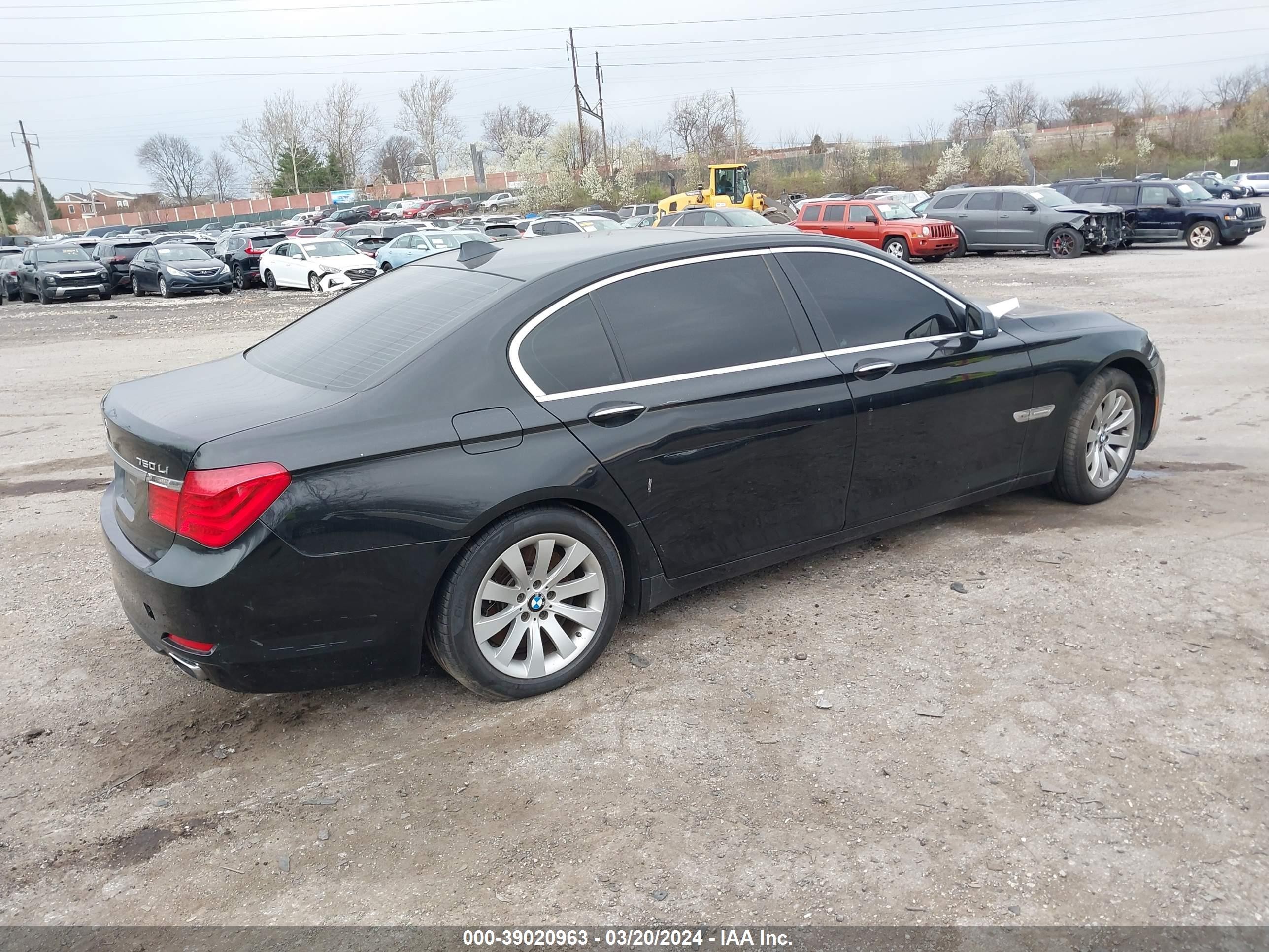 Photo 3 VIN: WBAKC8C53BC433784 - BMW 7ER 