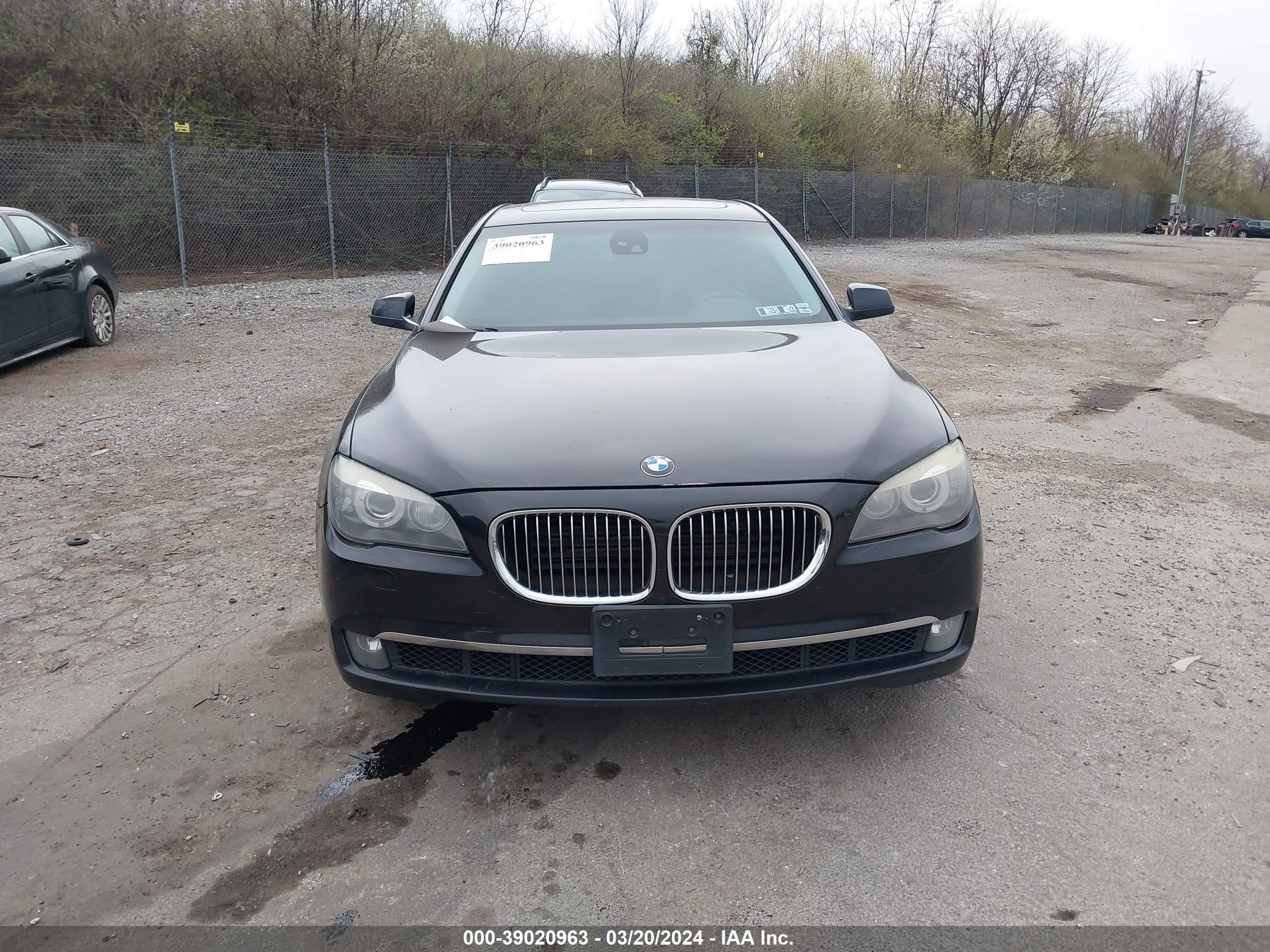 Photo 5 VIN: WBAKC8C53BC433784 - BMW 7ER 