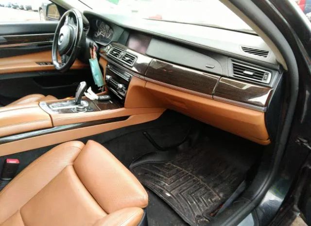 Photo 4 VIN: WBAKC8C54CC434699 - BMW 7 SERIES 