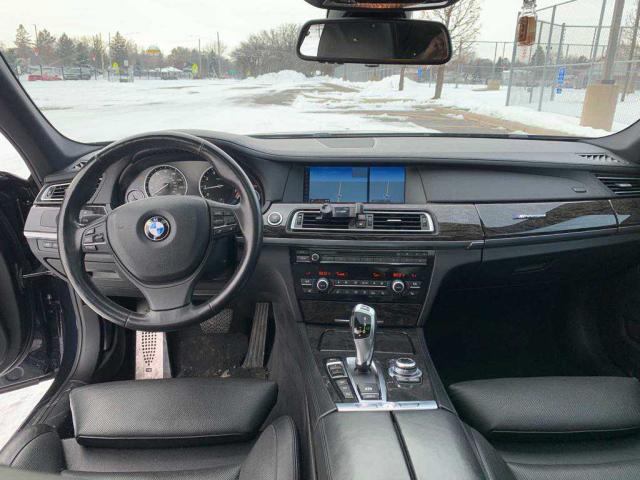 Photo 8 VIN: WBAKC8C54CC436520 - BMW 750 LXI 