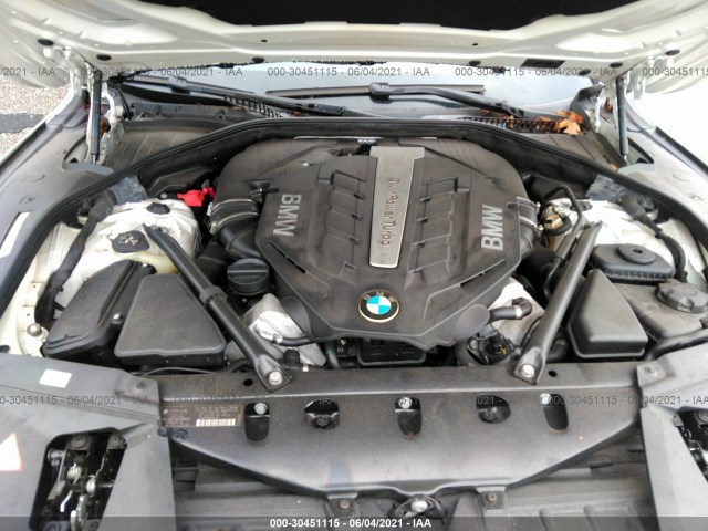 Photo 9 VIN: WBAKC8C55CC437742 - BMW 750LI 