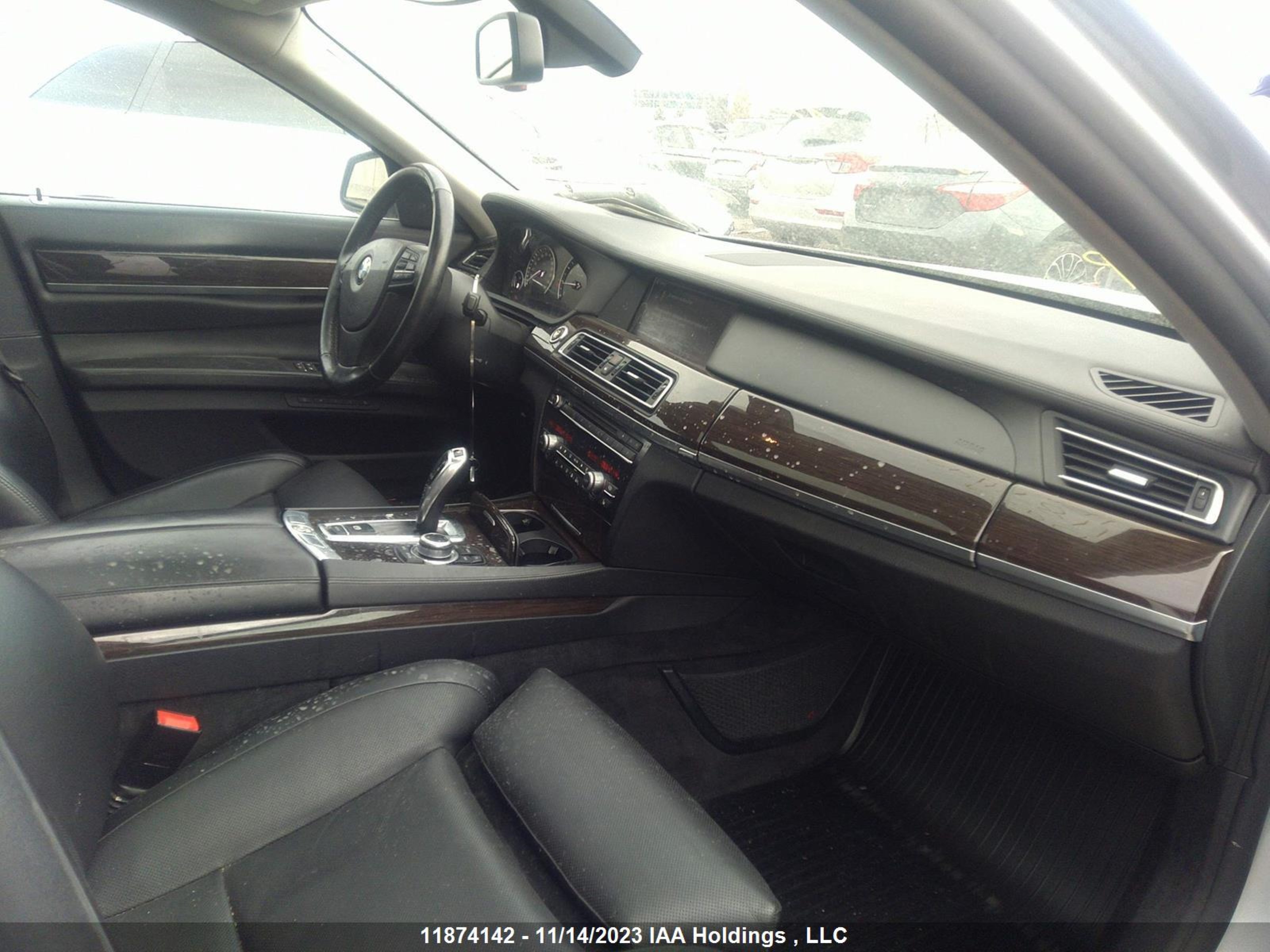 Photo 4 VIN: WBAKC8C57BC432590 - BMW 7ER 