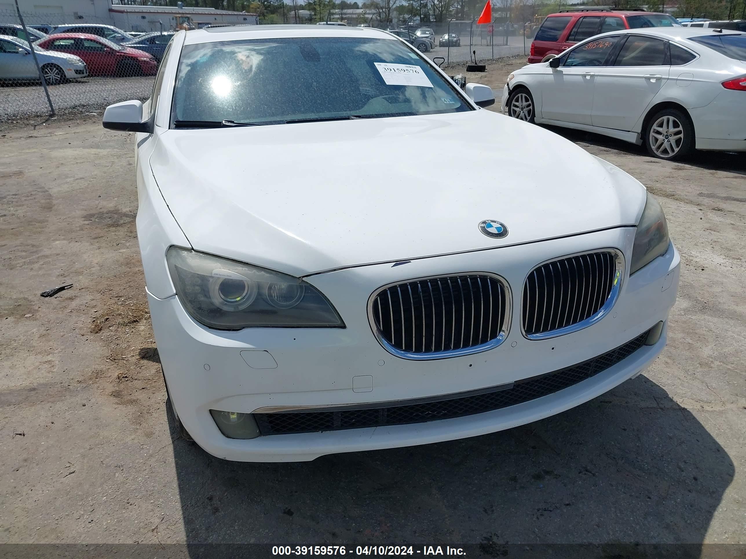 Photo 5 VIN: WBAKC8C57CC434793 - BMW 7ER 