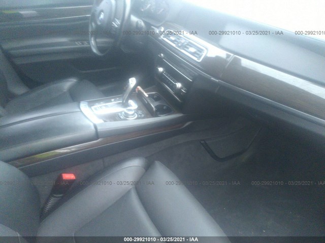 Photo 4 VIN: WBAKC8C57CC436320 - BMW 7 