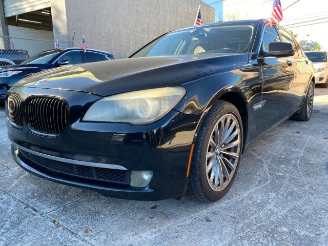 Photo 3 VIN: WBAKC8C58AC430135 - BMW 7 SERIES 